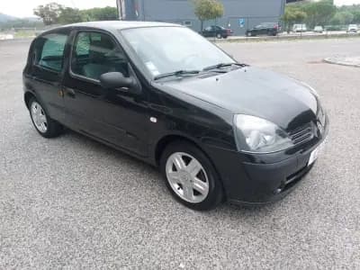 Sell Renault Clio 2004 - 2990 EUR, 268181 km - AUTO.MOTO.pt