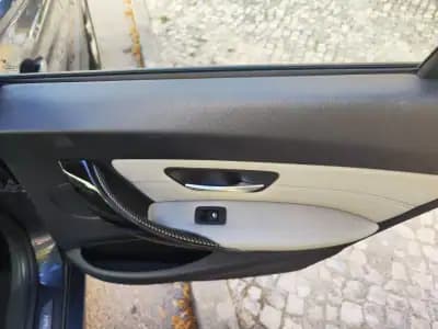 Vendo BMW 320 2013 - 15980 EUR, 161500 km - AUTO.MOTO.pt