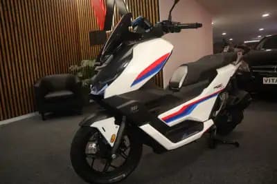 Sell 2026 - 2990 EUR, 1 km - AUTO.MOTO.pt