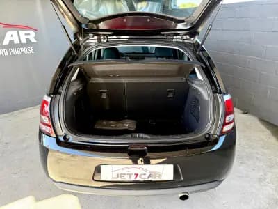 Vendo Citroën C3 2016 - 9490 EUR, 141621 km - AUTO.MOTO.pt