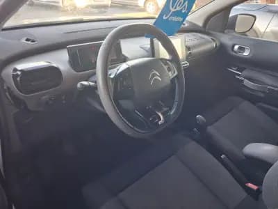 Sell Citroën C4 2017 - 9900 EUR, 89000 km - AUTO.MOTO.pt
