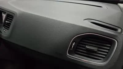 Vendo Volvo V60 Cross Country 2016 - 18180 EUR, 138731 km - AUTO.MOTO.pt