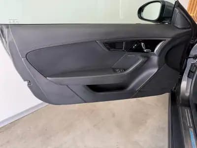 Vendo Jaguar F-Type 2018 - 46000 EUR, 64200 km - AUTO.MOTO.pt