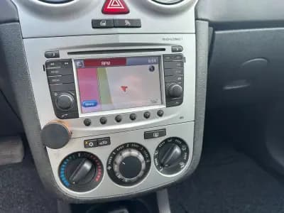 Sell Opel Corsa 2013 - 8490 EUR, 110000 km - AUTO.MOTO.pt