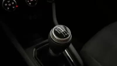 Vendo Renault Clio 2022 - 14900 EUR, 136243 km - AUTO.MOTO.pt