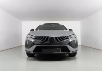 Vendo Peugeot 408 2024 - 34450 EUR, 33760 km - AUTO.MOTO.pt