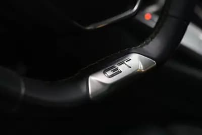 Vendo Peugeot 308 2021 - 24900 EUR, 75000 km - AUTO.MOTO.pt