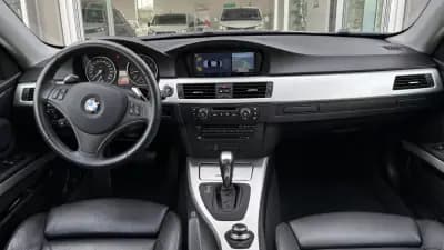 Vendo BMW 330 2007 - 19330 EUR, 59121 km - AUTO.MOTO.pt