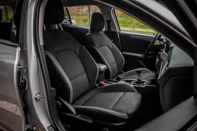 Vendo Ford Focus SW 2023 - 18990 EUR, 64785 km - AUTO.MOTO.pt