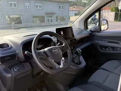 Vendo Opel Combo 2020 - 12500 EUR, 173787 km - AUTO.MOTO.pt