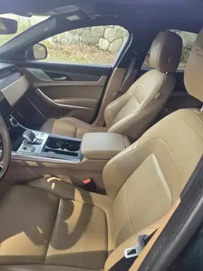 Sell Jaguar XF 2023 - 36450 EUR, 62500 km - AUTO.MOTO.pt