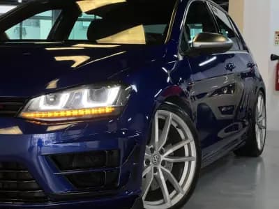 Vendo Volkswagen Golf 2016 - 26990 EUR, 127000 km - AUTO.MOTO.pt