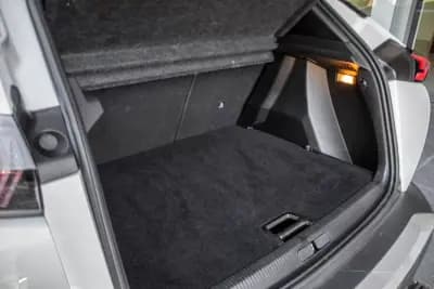 Sell Peugeot 2008 2021 - 17990 EUR, 74657 km - AUTO.MOTO.pt