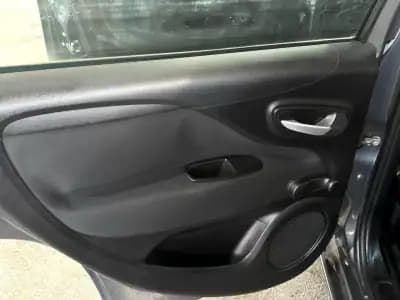 Vendo Fiat Punto 2013 - 6500 EUR, 134945 km - AUTO.MOTO.pt