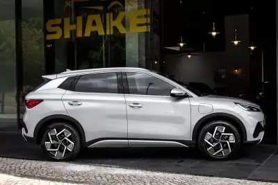 Vendo BYD Atto 3 2023 - 26990 EUR, 24998 km - AUTO.MOTO.pt