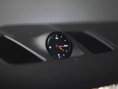 Vendo Porsche Cayenne Coupé 2023 - 104990 EUR, 18500 km - AUTO.MOTO.pt