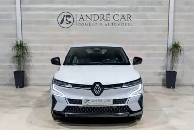 Vendo Renault Mégane E-Tech 2023 - 24450 EUR, 60913 km - AUTO.MOTO.pt