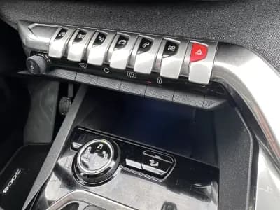 Sell Peugeot 3008 2022 - 19900 EUR, 186000 km - AUTO.MOTO.pt