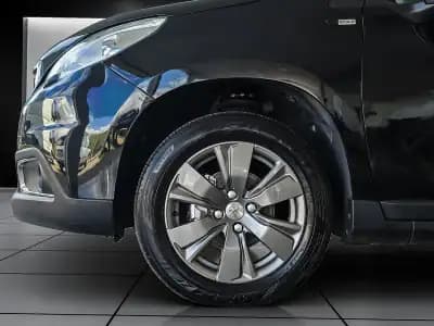 Sell Peugeot 2008 2017 - 14450 EUR, 150000 km - AUTO.MOTO.pt