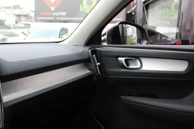 Sell Volvo XC 40 2021 - 24500 EUR, 136304 km - AUTO.MOTO.pt