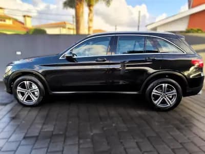 Vendo Mercedes-Benz GLC 220 2018 - 29950 EUR, 198985 km - AUTO.MOTO.pt