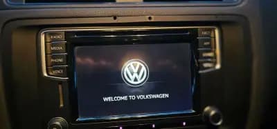 Vendo Volkswagen Jetta 2017 - 8990 EUR, 260000 km - AUTO.MOTO.pt