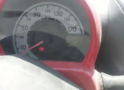 Sell Peugeot 107 2014 - 6490 EUR, 73632 km - AUTO.MOTO.pt