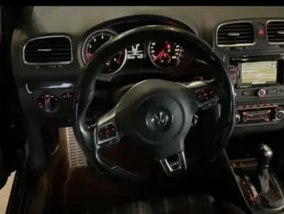 Sell Volkswagen Golf 2011 - 14900 EUR, 171000 km - AUTO.MOTO.pt