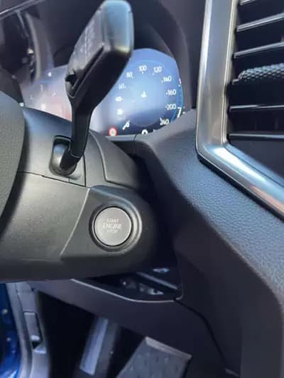 Vendo Volkswagen Amarok 2024 - 74900 EUR, 9880 km - AUTO.MOTO.pt