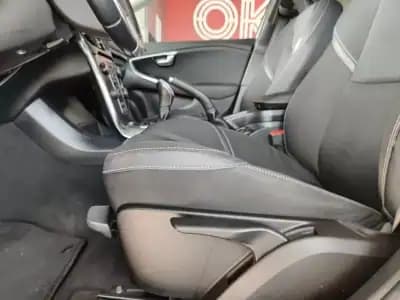 Vendo Volvo V40 2013 - 8350 EUR, 298100 km - AUTO.MOTO.pt