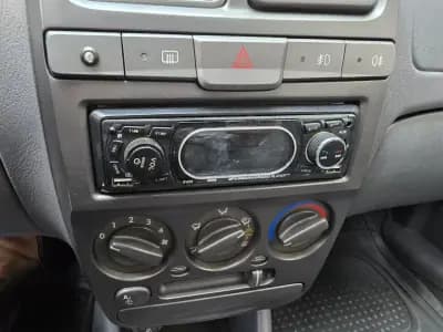 Vendo Hyundai Accent 2003 - 1750 EUR, 239893 km - AUTO.MOTO.pt