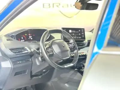 Sell Peugeot 3008 2021 - 23500 EUR, 110183 km - AUTO.MOTO.pt