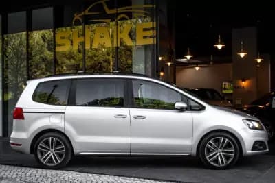 Sell SEAT Alhambra 2015 - 16990 EUR, 204572 km - AUTO.MOTO.pt