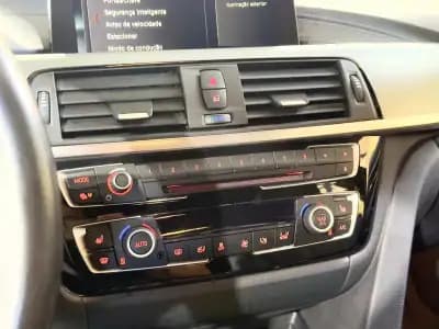 Vendo BMW 320 2018 - 21900 EUR, 181742 km - AUTO.MOTO.pt