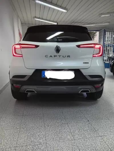 Vendo Renault Captur 2022 - 16950 EUR, 77000 km - AUTO.MOTO.pt