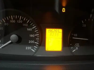 Sell Mercedes-Benz Vito 2011 - 16950 EUR, 196000 km - AUTO.MOTO.pt