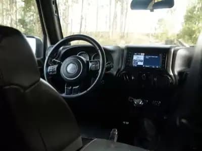 Sell Jeep Wrangler Unlimited 2013 - 46500 EUR, 154453 km - AUTO.MOTO.pt