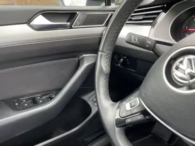 Vendo Volkswagen Passat Variant 2018 - 19990 EUR, 177800 km - AUTO.MOTO.pt