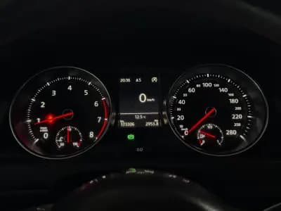 Vendo Volkswagen Golf 2015 - 22990 EUR, 173306 km - AUTO.MOTO.pt