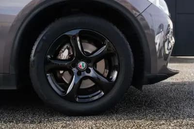 Vendo Alfa Romeo Stelvio 2019 - 29400 EUR, 89000 km - AUTO.MOTO.pt