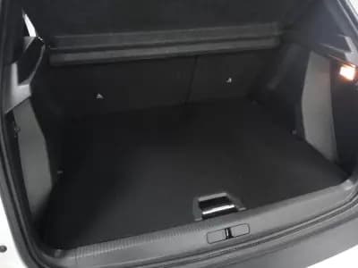 Sell Peugeot 2008 2020 - 18750 EUR, 59000 km - AUTO.MOTO.pt