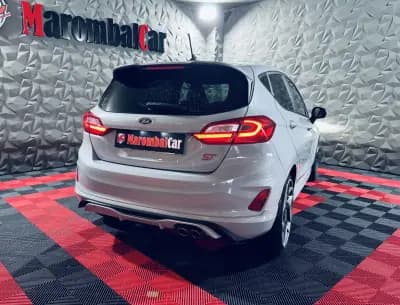 Sell Ford Fiesta 2019 - 21990 EUR, 151232 km - AUTO.MOTO.pt