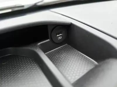 Vendo Iveco Daily 2022 - 30750 EUR, 86000 km - AUTO.MOTO.pt