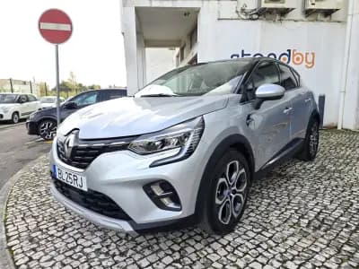 Vendo Renault Captur 2021 - 19450 EUR, 85000 km - AUTO.MOTO.pt