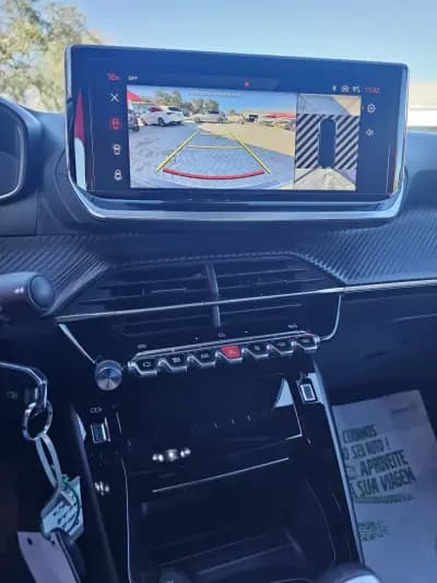 Vendo Peugeot 2008 2024 - 22900 EUR, 27230 km - AUTO.MOTO.pt