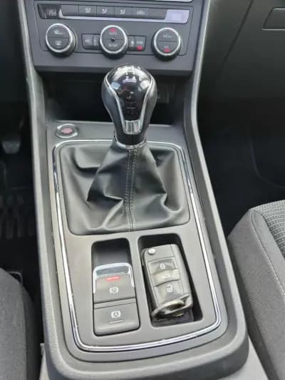 Sell SEAT Leon 2019 - 15900 EUR, 90147 km - AUTO.MOTO.pt