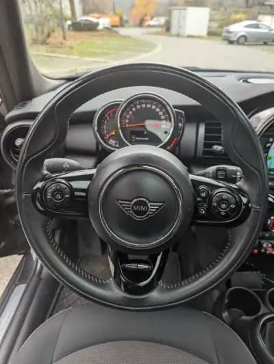 Vendo MINI 2019 - 17750 EUR, 135000 km - AUTO.MOTO.pt
