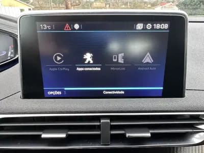 Vendo Peugeot 3008 2019 - 13900 EUR, 180000 km - AUTO.MOTO.pt