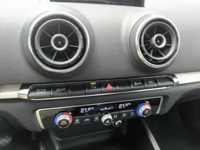 Vendo Audi A3 Sportback 2013 - 14950 EUR, 255105 km - AUTO.MOTO.pt