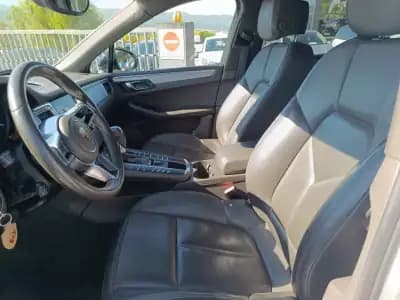 Vendo Porsche Macan 2016 - 47500 EUR, 155000 km - AUTO.MOTO.pt